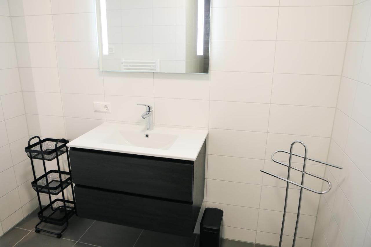 Luxe 4 Persoons Appartement In Residence Marina Kamperland 2C Eksteriør billede