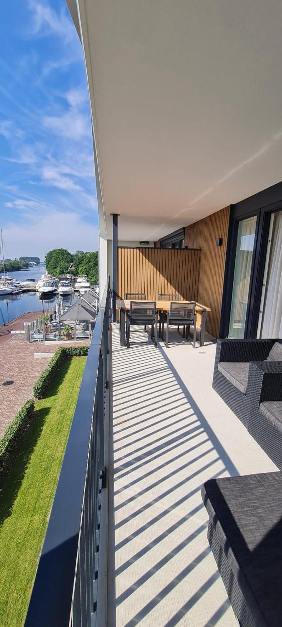 Luxe 4 Persoons Appartement In Residence Marina Kamperland 2C Eksteriør billede